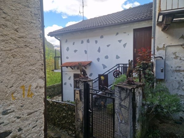 casa indipendente in vendita a Ceres