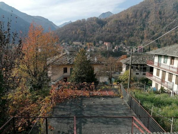 casa indipendente in vendita a Ceres