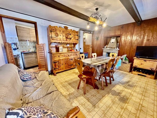 casa indipendente in vendita a Ceres
