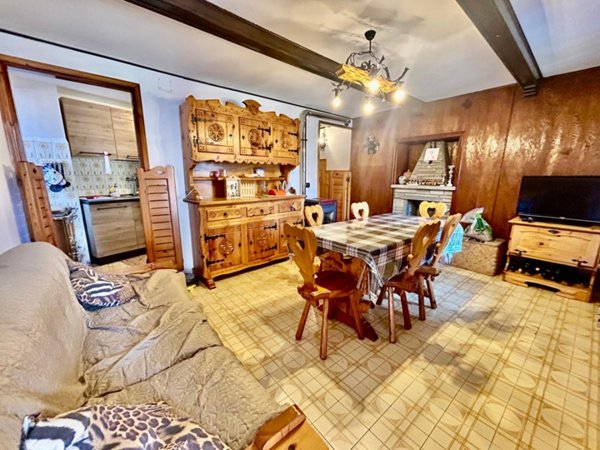 casa indipendente in vendita a Ceres
