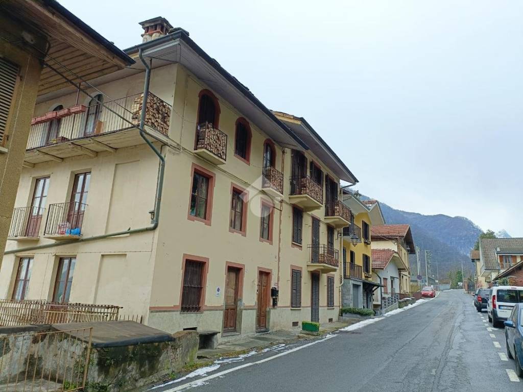 quadrivano in vendita a Ceres