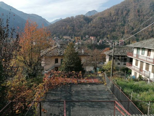 casa indipendente in vendita a Ceres
