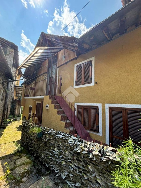 casa indipendente in vendita a Ceres