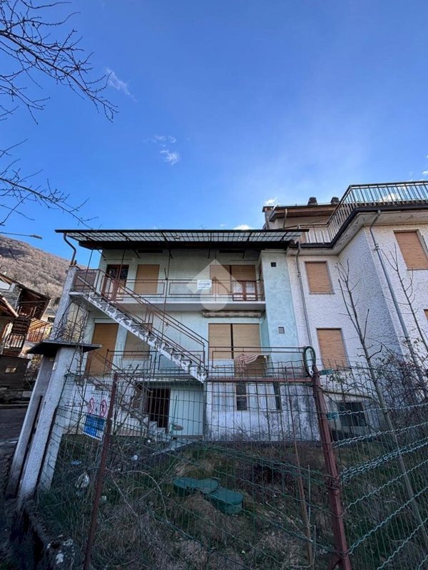 casa indipendente in vendita a Ceres