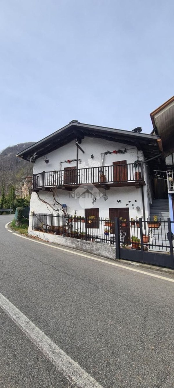 casa indipendente in vendita a Ceres