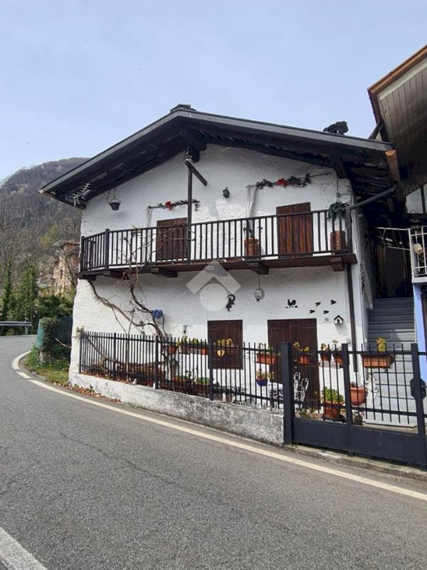 casa indipendente in vendita a Ceres