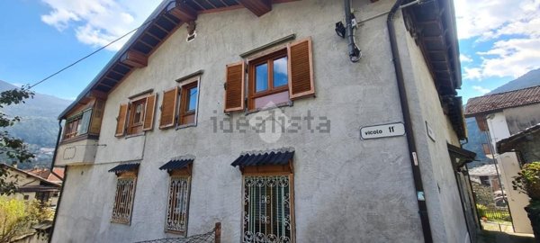 casa indipendente in vendita a Ceres