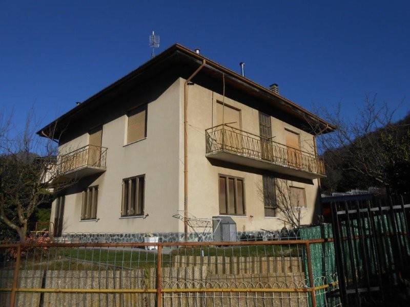 casa indipendente in vendita a Ceres