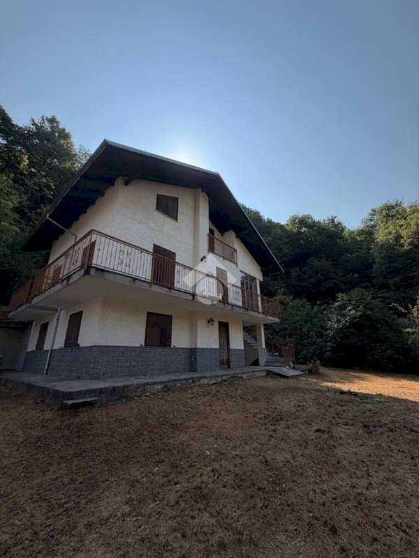 casa indipendente in vendita a Ceres