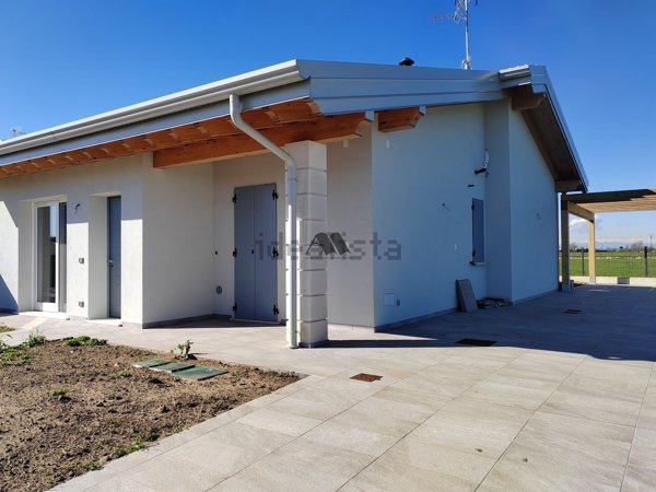 casa indipendente in vendita a Pralboino