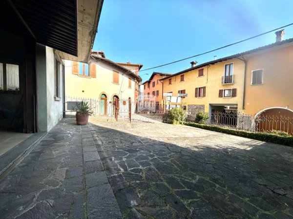 casa indipendente in vendita a Preseglie