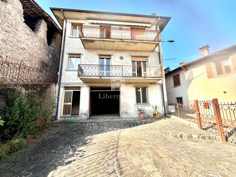 casa indipendente in vendita a Preseglie
