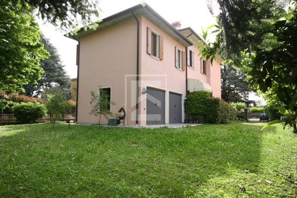 casa indipendente in vendita a Prevalle