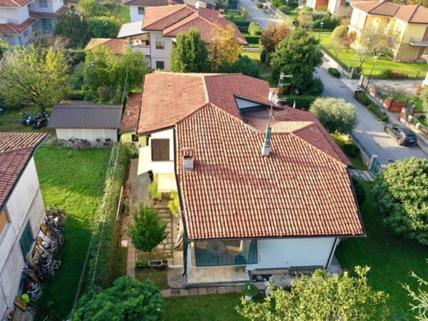 casa indipendente in vendita a Prevalle
