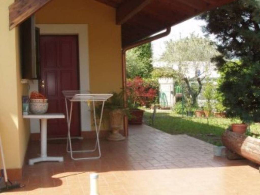 casa indipendente in vendita a Prevalle