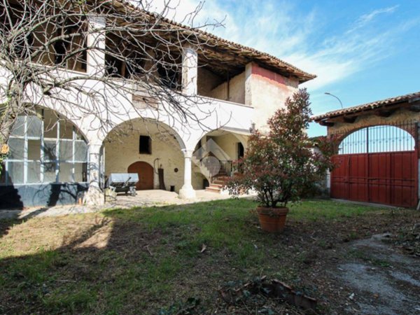 casa indipendente in vendita a Prevalle