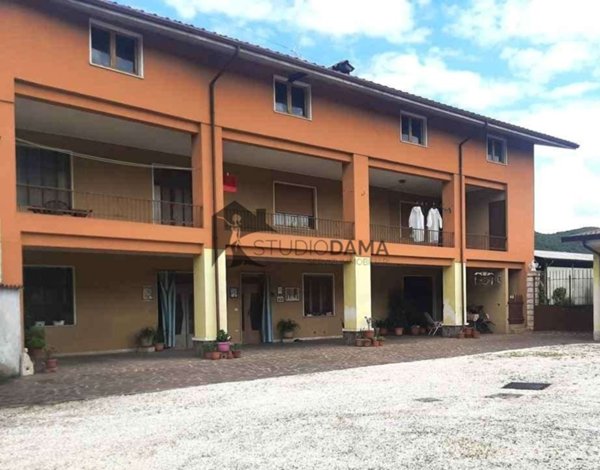 casa indipendente in vendita a Prevalle