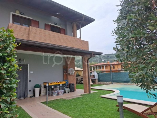 casa indipendente in vendita a Prevalle