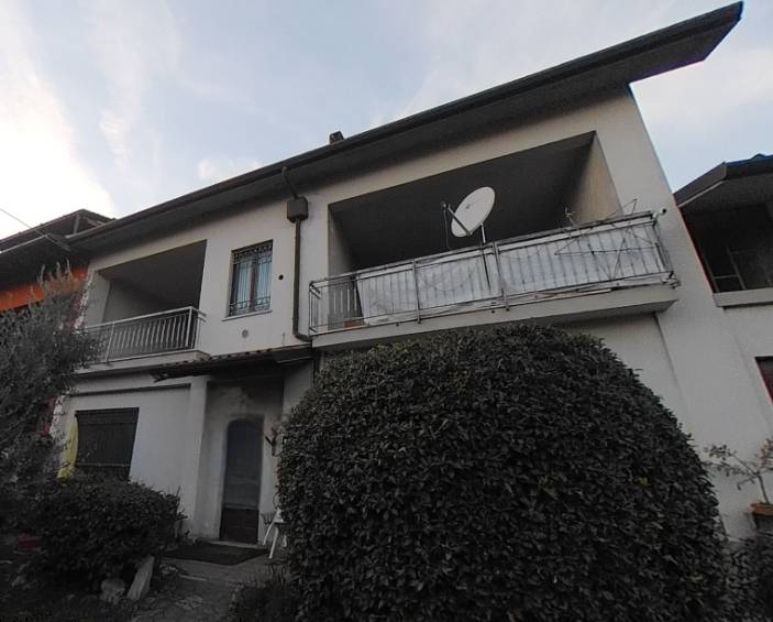 casa indipendente in vendita a Prevalle