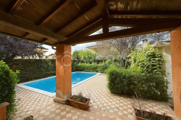 casa indipendente in vendita a Prevalle