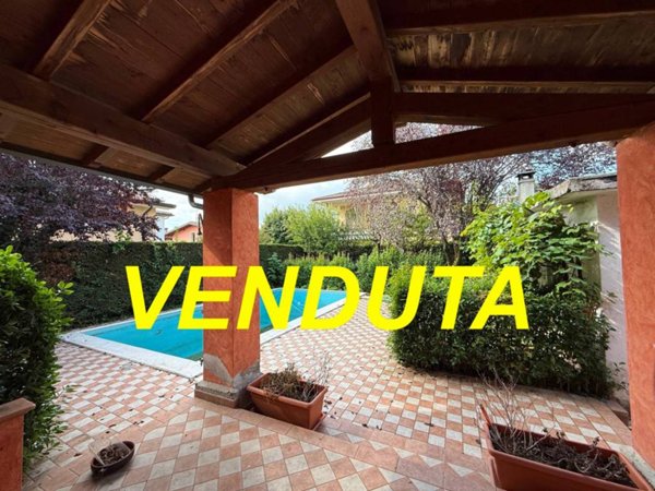 casa indipendente in vendita a Prevalle