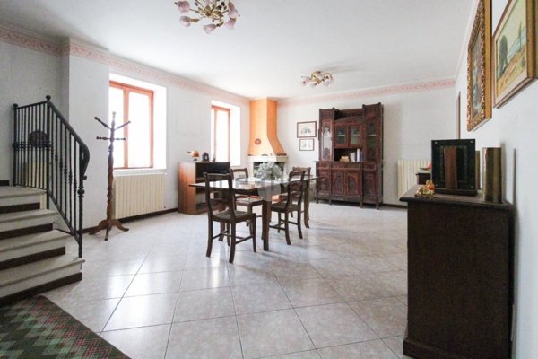 casa indipendente in vendita a Prevalle