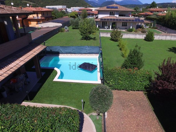 casa indipendente in vendita a Prevalle