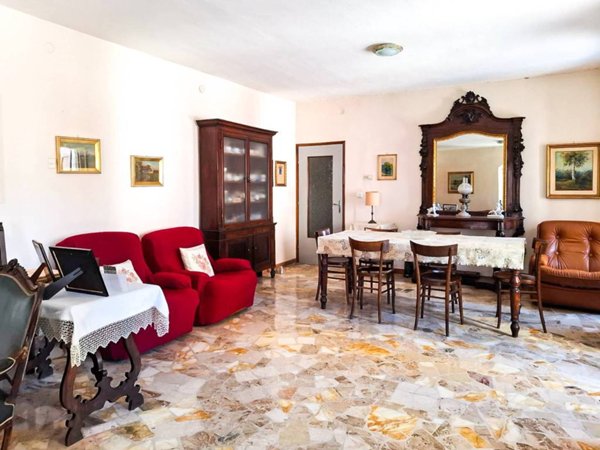 casa indipendente in vendita a Prevalle