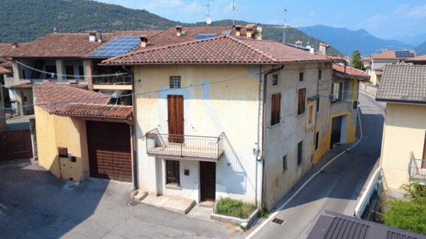 casa indipendente in vendita a Prevalle