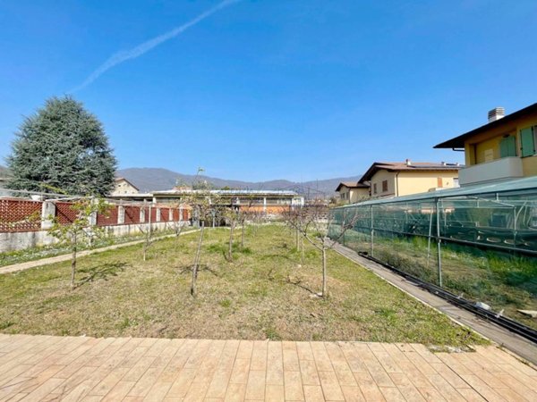 terreno edificabile in vendita a Provaglio d'Iseo in zona Provezze