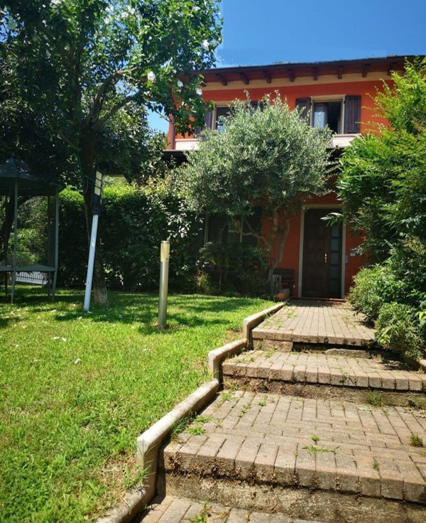 casa indipendente in vendita a Provaglio d'Iseo