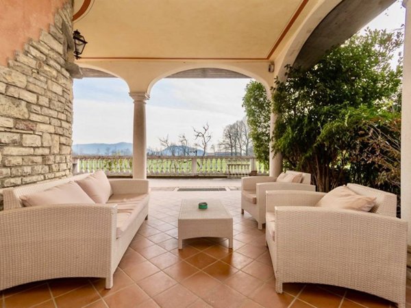 casa indipendente in vendita a Provaglio d'Iseo