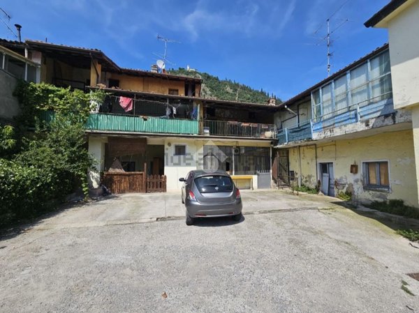 casa indipendente in vendita a Provaglio d'Iseo