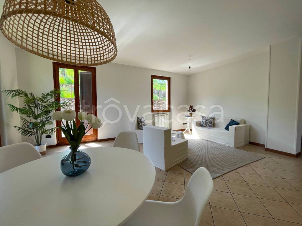 casa indipendente in vendita a Provaglio d'Iseo