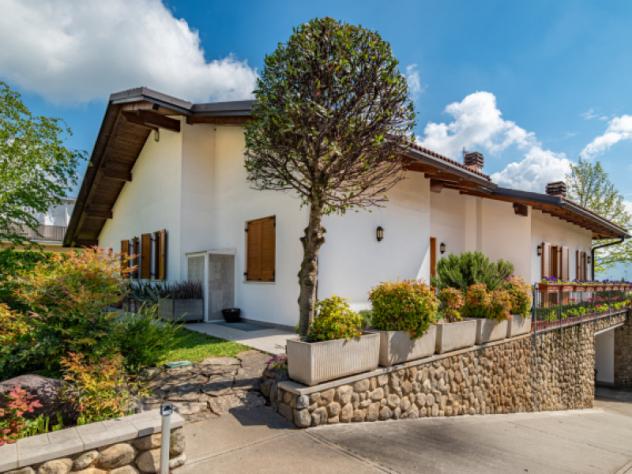 casa indipendente in vendita a Provaglio d'Iseo