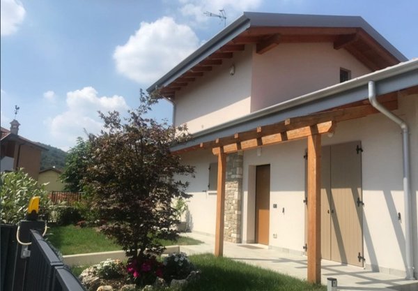 casa indipendente in vendita a Provaglio d'Iseo