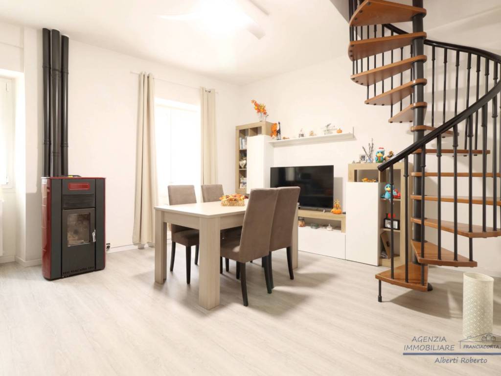 appartamento in vendita a Provaglio d'Iseo