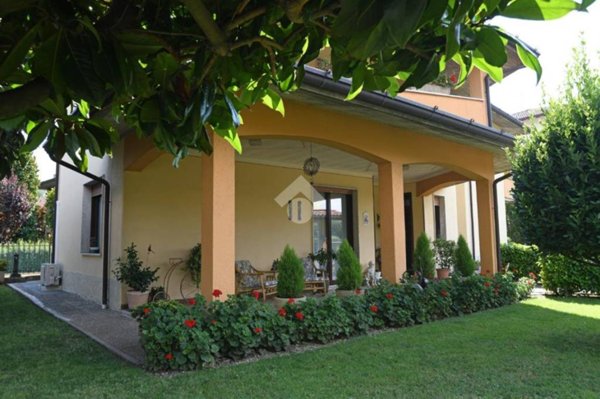 casa indipendente in vendita a Provaglio d'Iseo