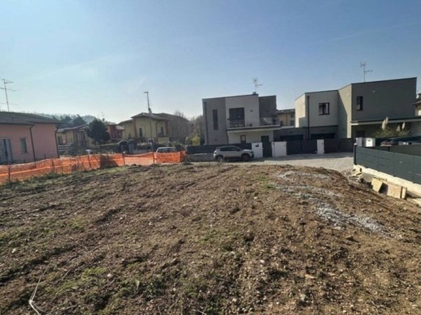 terreno edificabile in vendita a Provaglio d'Iseo