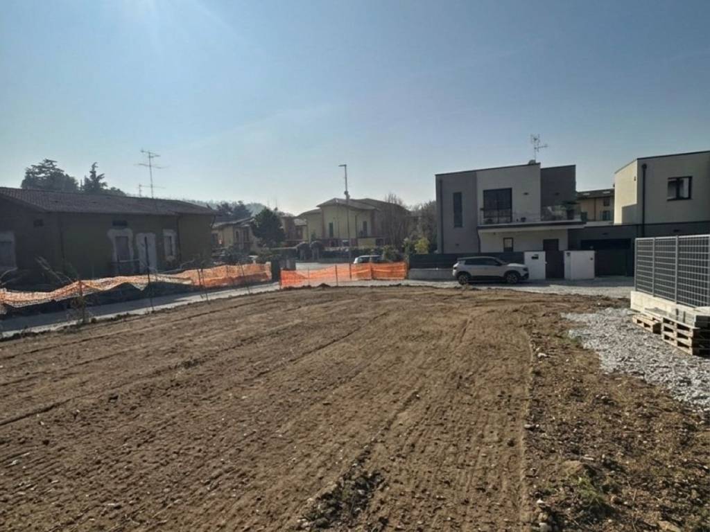 terreno edificabile in vendita a Provaglio d'Iseo