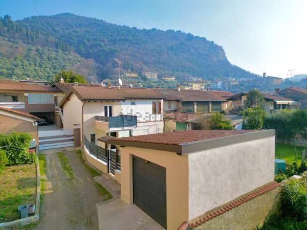 casa indipendente in vendita a Provaglio d'Iseo