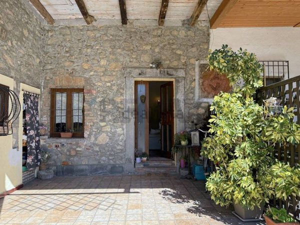 casa semindipendente in vendita a Provaglio d'Iseo in zona Provezze