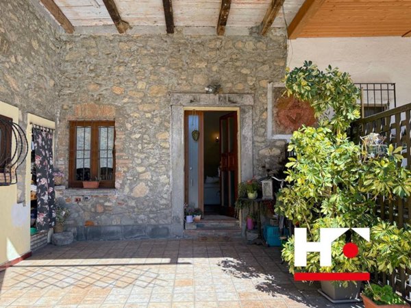 casa semindipendente in vendita a Provaglio d'Iseo in zona Provezze