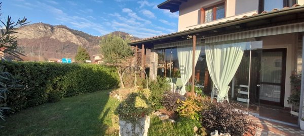 casa indipendente in vendita a Provaglio d'Iseo