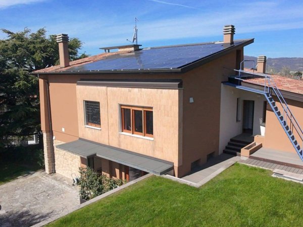casa indipendente in vendita a Provaglio d'Iseo