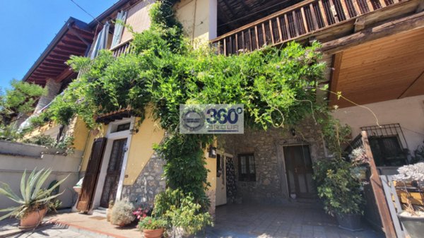 appartamento in vendita a Provaglio d'Iseo in zona Provezze