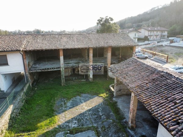 casale in vendita a Provaglio d'Iseo in zona Fantecolo