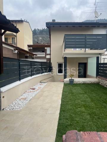 casa indipendente in vendita a Provaglio d'Iseo