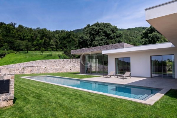 casa indipendente in vendita a Provaglio d'Iseo in zona Provezze