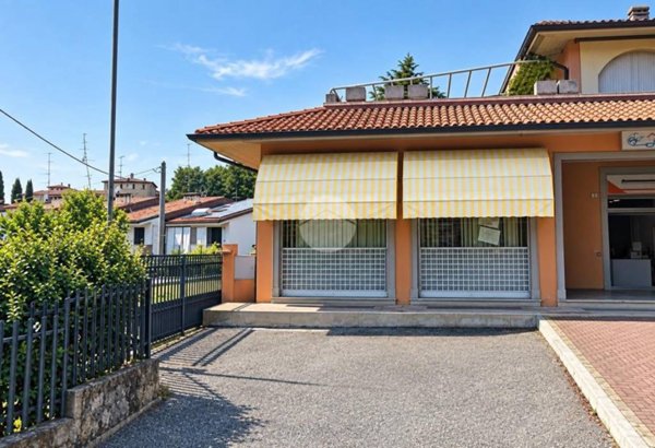 appartamento in vendita a Provaglio d'Iseo in zona Provezze